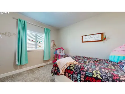 587 SW Cottonwood Drive Hermiston OR 97838