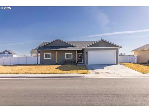 587 SW Cottonwood Drive Hermiston OR 97838