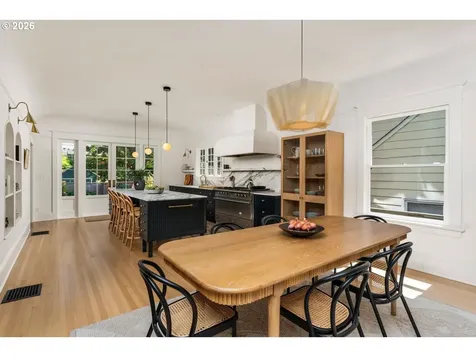 1646 SE Elliott Avenue Portland OR 97214