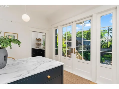 1646 SE Elliott Avenue Portland OR 97214