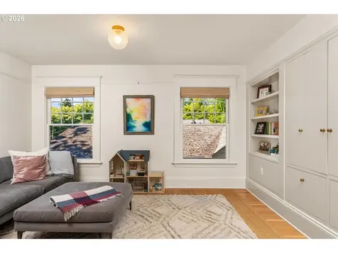 1646 SE Elliott Avenue Portland OR 97214