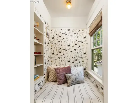 1646 SE Elliott Avenue Portland OR 97214