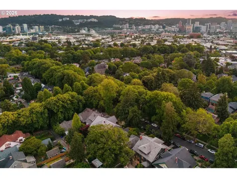 1646 SE Elliott Avenue Portland OR 97214