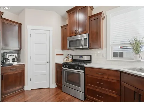 6703 NE 107th Street Vancouver WA 98686