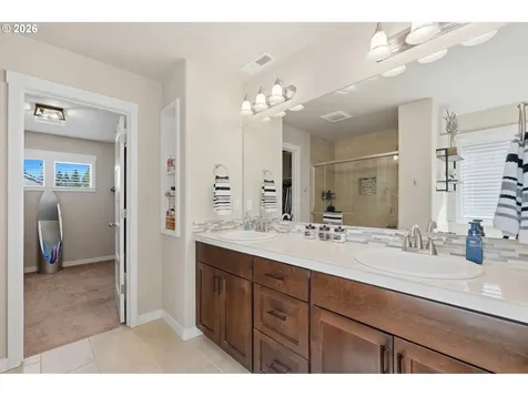 6703 NE 107th Street Vancouver WA 98686