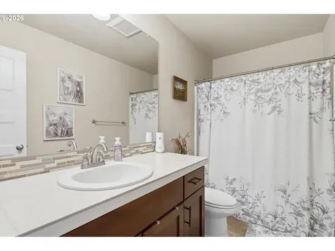 6703 NE 107th Street Vancouver WA 98686