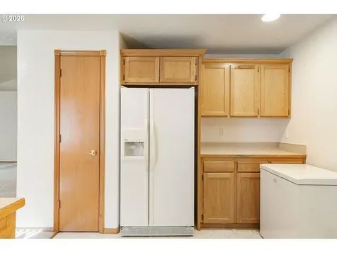 14252 SE Center Street Portland OR 97236