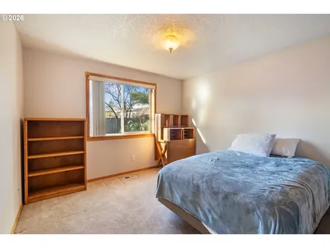 14252 SE Center Street Portland OR 97236