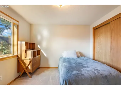 14252 SE Center Street Portland OR 97236