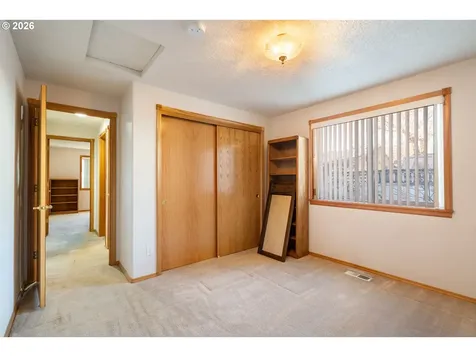 14252 SE Center Street Portland OR 97236
