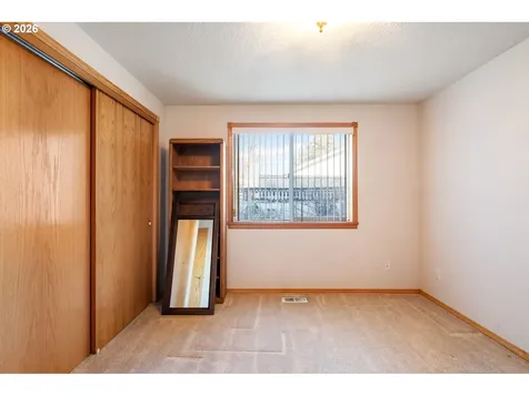 14252 SE Center Street Portland OR 97236