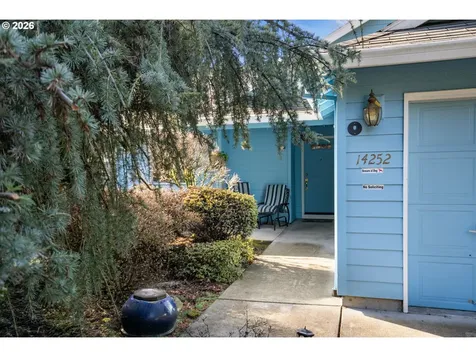14252 SE Center Street Portland OR 97236