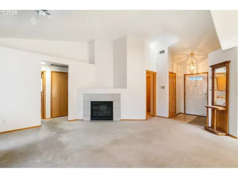 14252 SE Center Street Portland OR 97236