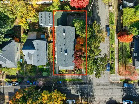 2451 SE Salmon Street Portland OR 97214