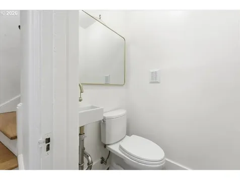 2451 SE Salmon Street Portland OR 97214