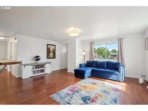 8125 SE 65th Avenue Portland OR 97206