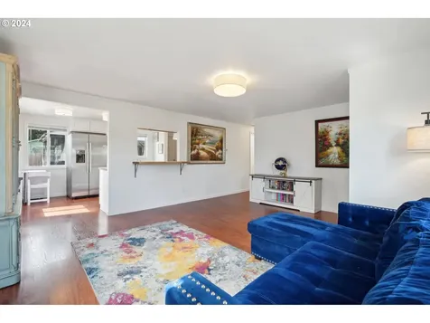 8125 SE 65th Avenue Portland OR 97206