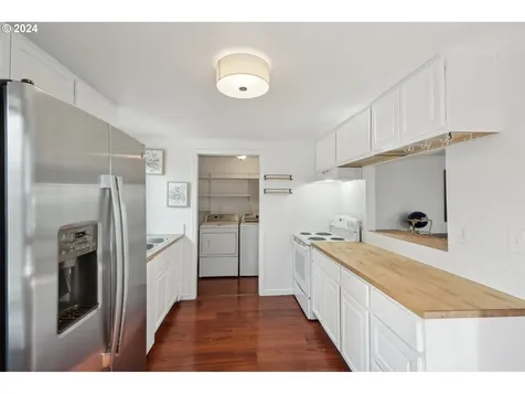 8125 SE 65th Avenue Portland OR 97206