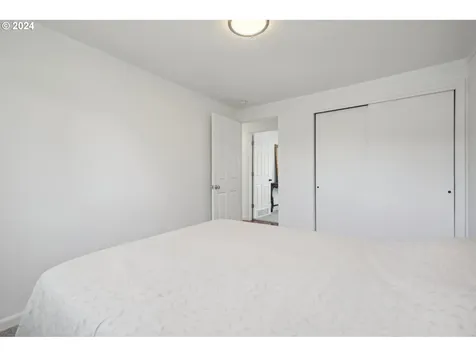 8125 SE 65th Avenue Portland OR 97206
