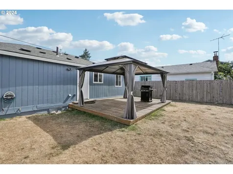 8125 SE 65th Avenue Portland OR 97206