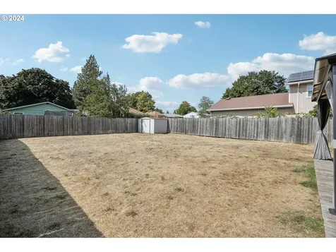 8125 SE 65th Avenue Portland OR 97206