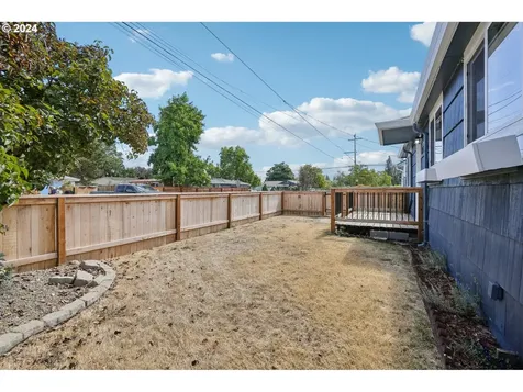 8125 SE 65th Avenue Portland OR 97206