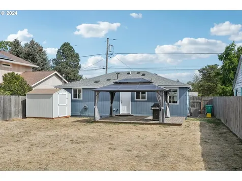 8125 SE 65th Avenue Portland OR 97206