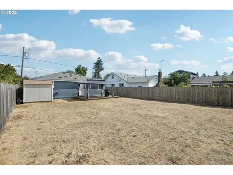 8125 SE 65th Avenue Portland OR 97206