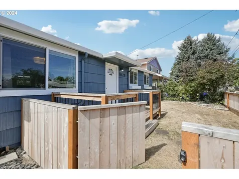 8125 SE 65th Avenue Portland OR 97206