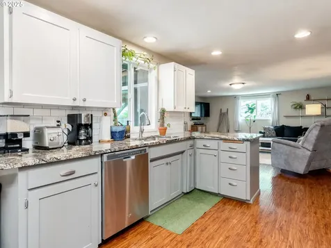 914 NE 26th Street Mcminnville OR 97128