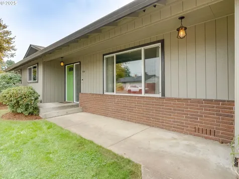 914 NE 26th Street Mcminnville OR 97128
