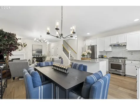 748 N Little Oak Street Newberg OR 97132
