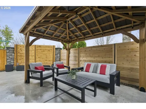 748 N Little Oak Street Newberg OR 97132