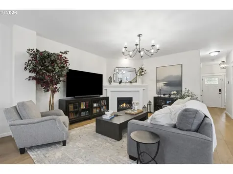 748 N Little Oak Street Newberg OR 97132