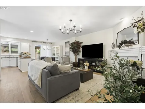 748 N Little Oak Street Newberg OR 97132
