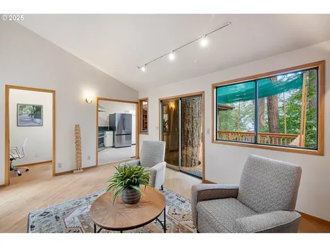 1175 Fir Lane Eugene OR 97405