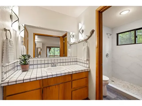 1175 Fir Lane Eugene OR 97405