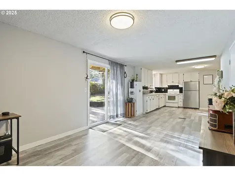 12820 SW 22nd Street Beaverton OR 97008