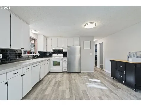 12820 SW 22nd Street Beaverton OR 97008