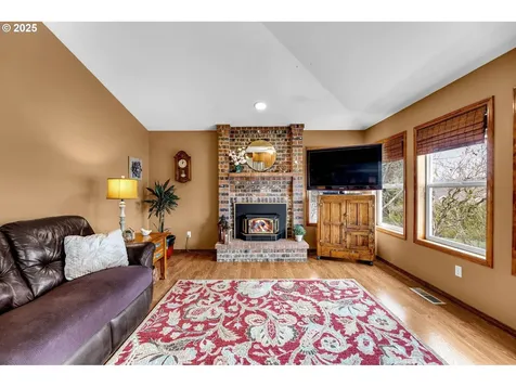 2616 NW Ivy Street Camas WA 98607