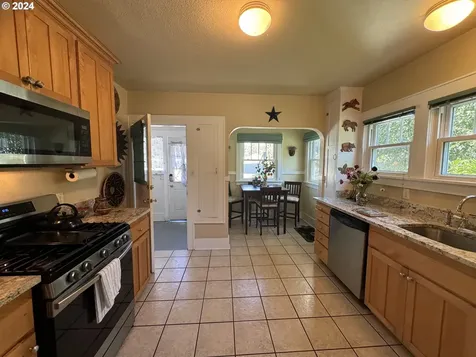 700 W 23rd Street Vancouver WA 98660