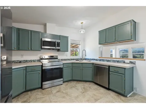 1971 E Sixth Avenue Sutherlin OR 97479