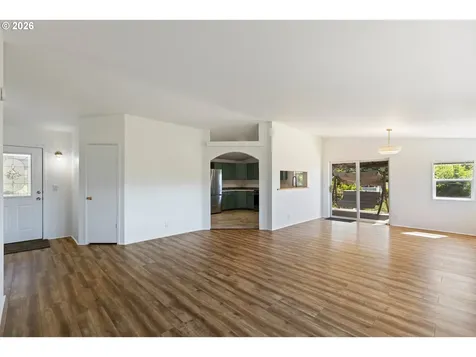 1971 E Sixth Avenue Sutherlin OR 97479