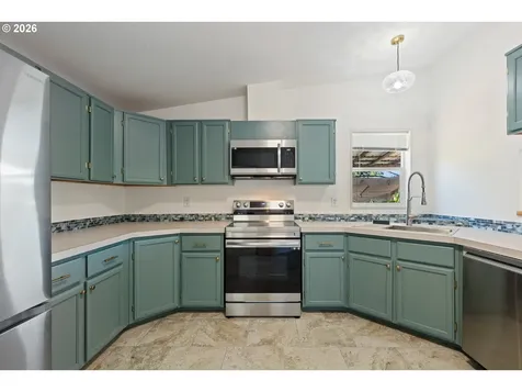 1971 E Sixth Avenue Sutherlin OR 97479