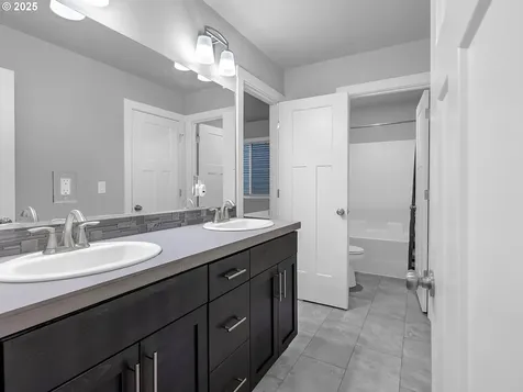 1618 36th Place Forest Grove OR 97116