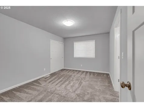 1618 36th Place Forest Grove OR 97116