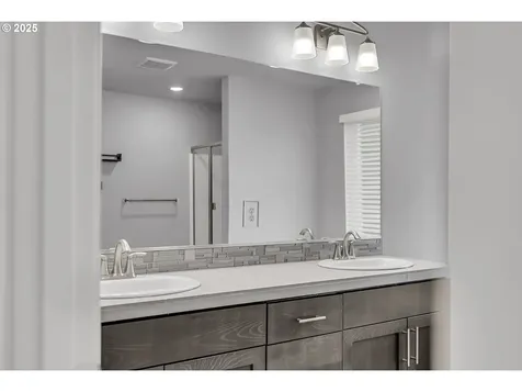 1618 36th Place Forest Grove OR 97116