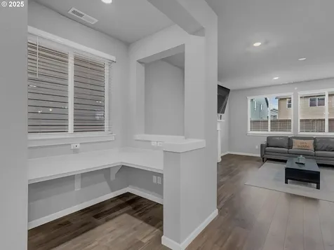 1618 36th Place Forest Grove OR 97116