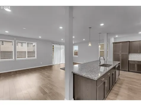 1618 36th Place Forest Grove OR 97116