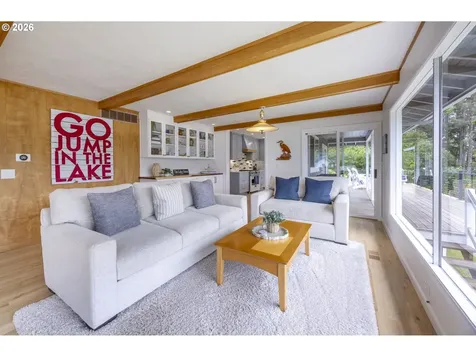 2170 NE Lake Drive Lincoln City OR 97367